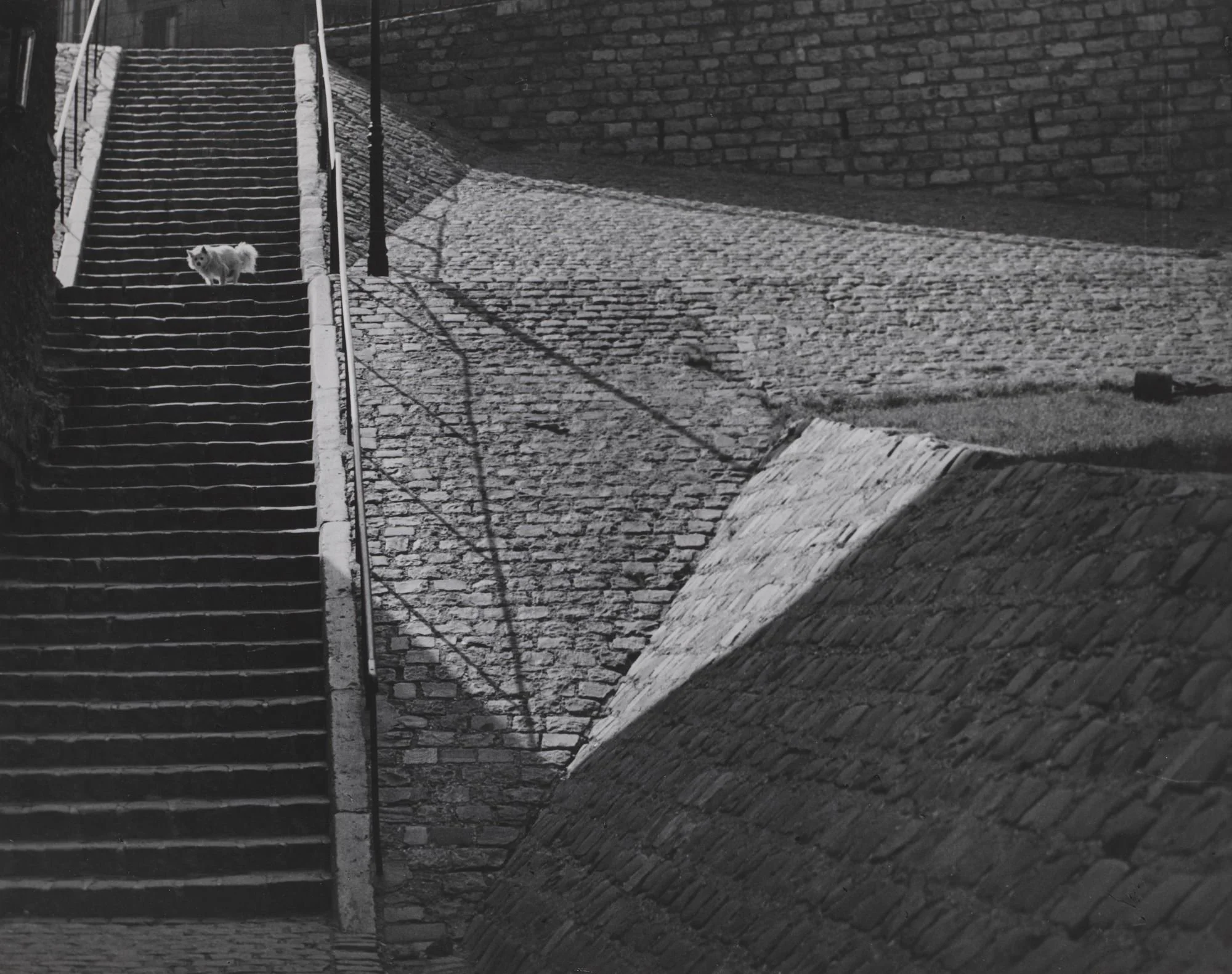 Brassaï's Paris After Dark: A Curated Photo Gallery for